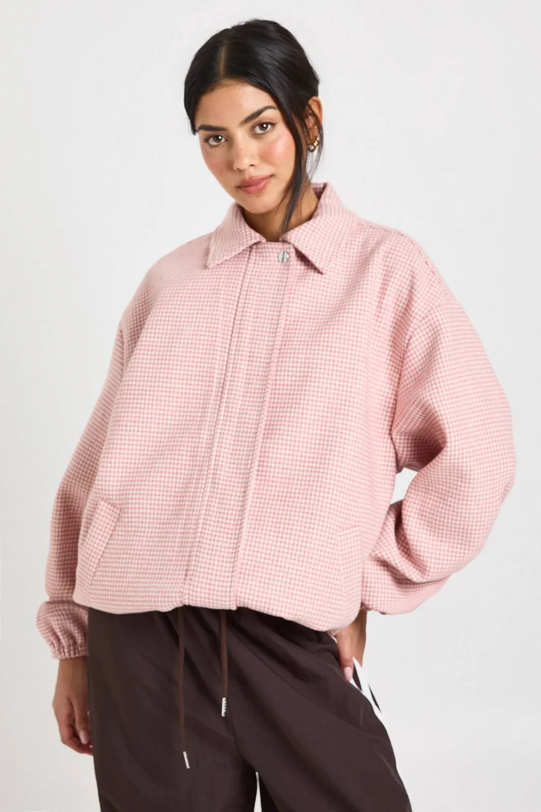 Boohoo Houndstooth Print Wool Look Bomber Jacket in Pink