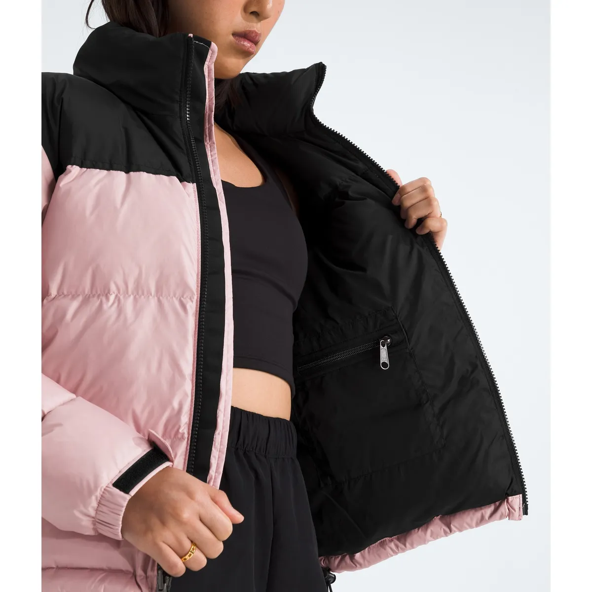 Women’s 1996 Retro Nuptse Jacket in Metal Pink / TNF Black