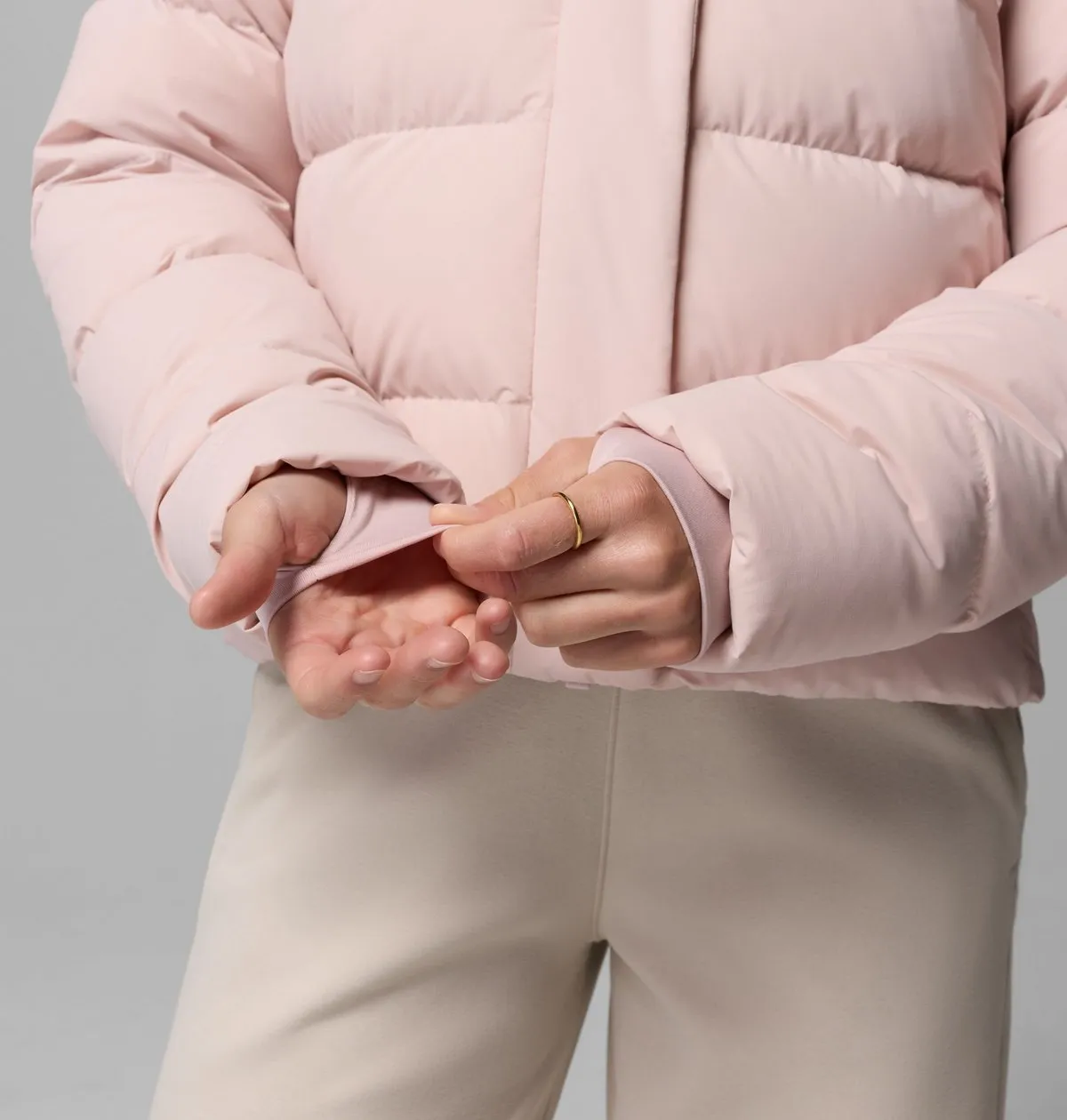 Women’s Amaze Puff Hooded Jacket in Mineral Pink